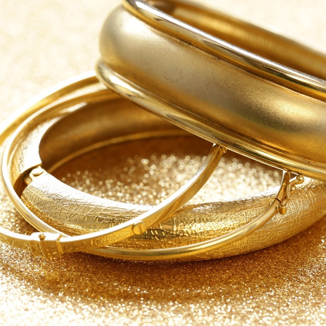 Gold-Filled Jewelry vs Gold-Plated Jewelry vs Gold Vermeil - Le Serey