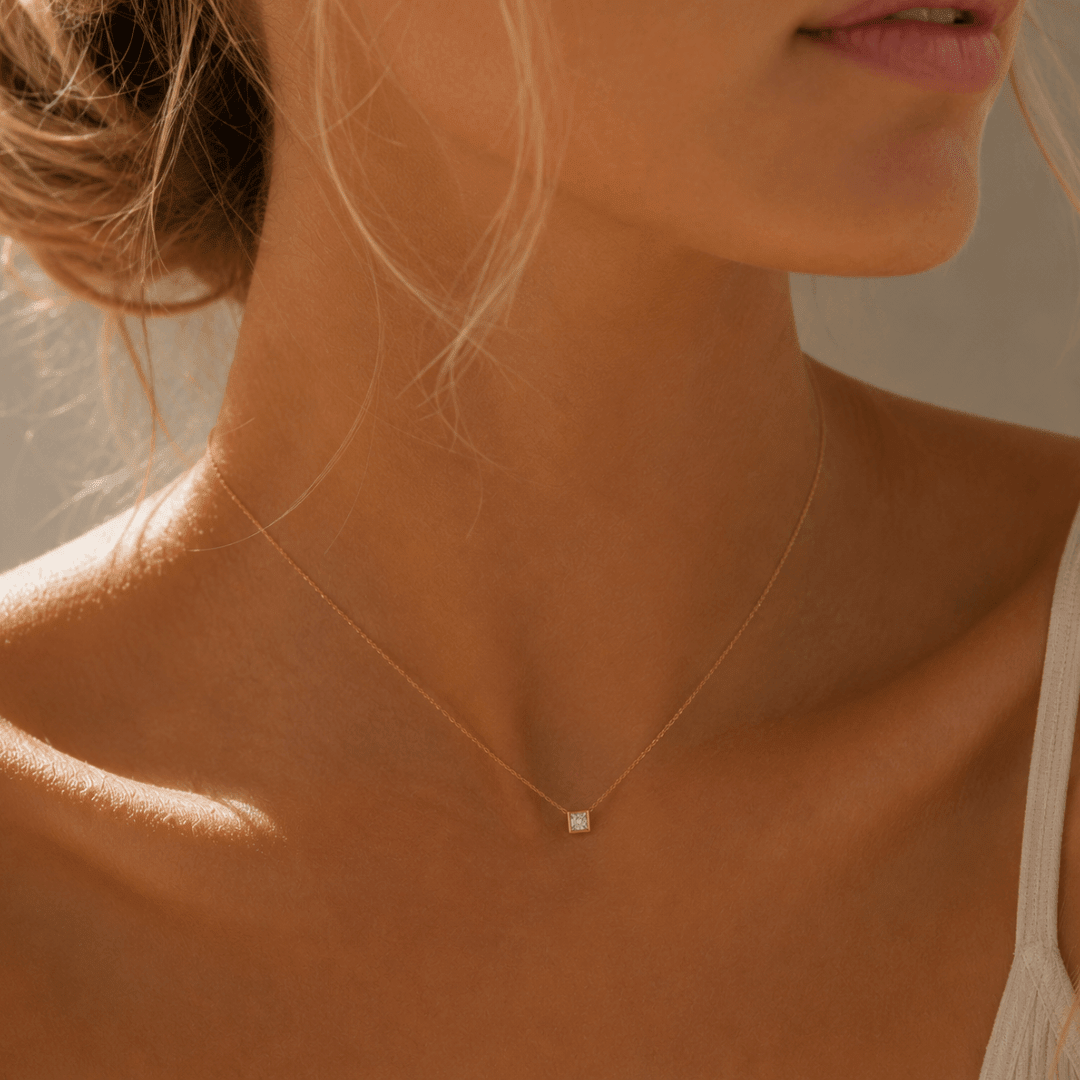 14k Gold Princess Cut Diamond Necklace - Le Serey