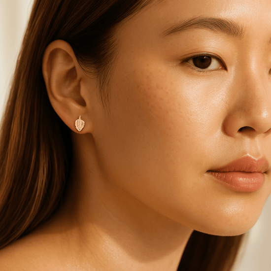 Little Leaf Stud Earrings - Le Serey