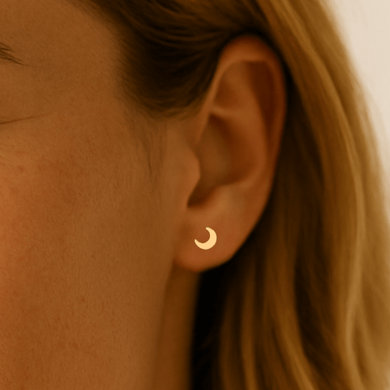 Moon Stud Earrings - Le Serey