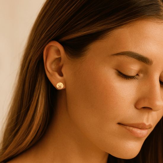 Sand Dollar Stud Earrings - Le Serey