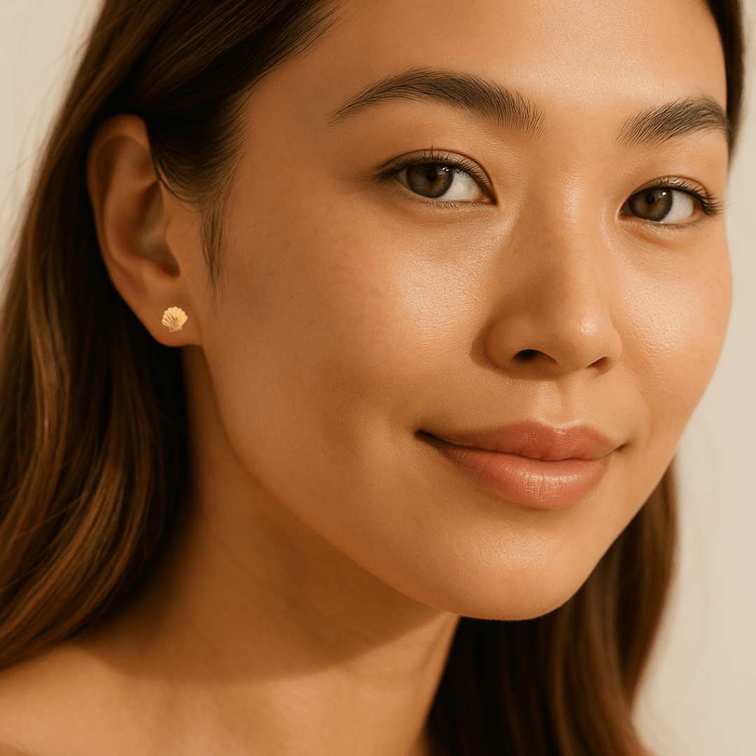 Seashell Stud Earrings - Le Serey