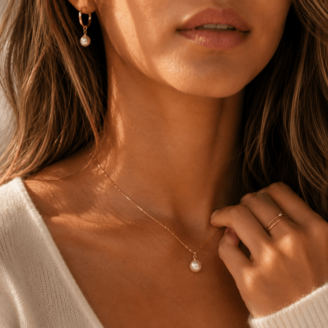Simple Pearl Drop Necklace - Le Serey
