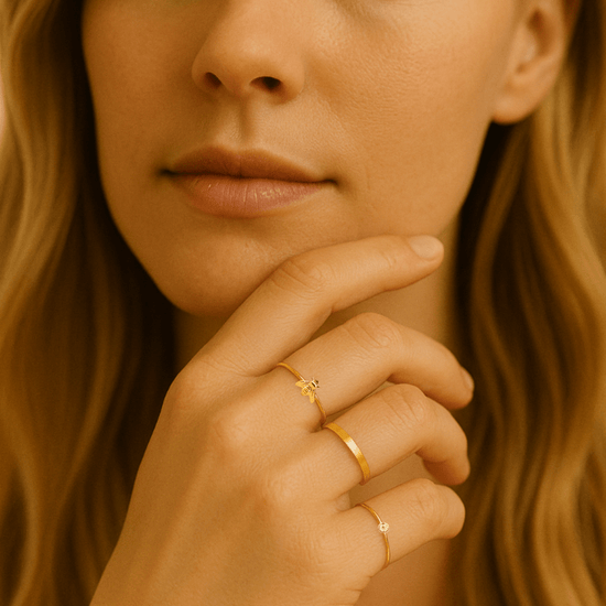 Tiny Bumblebee Ring - Le Serey