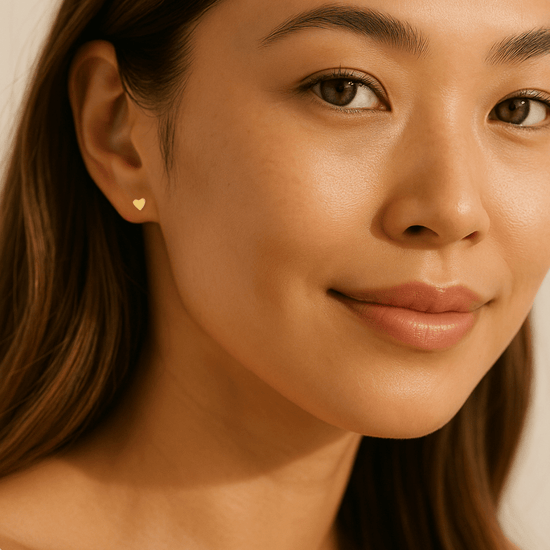 Tiny Heart Stud Earrings - Le Serey