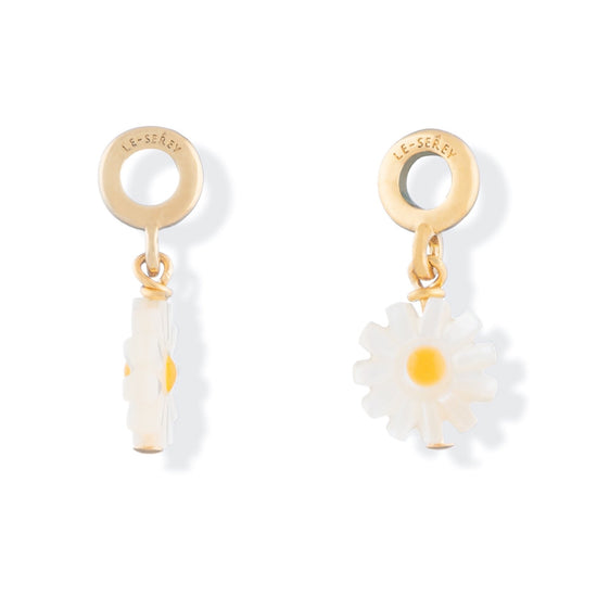 Load image into Gallery viewer, Mother of Pearl Daisy Drop Charm - Le Serey
